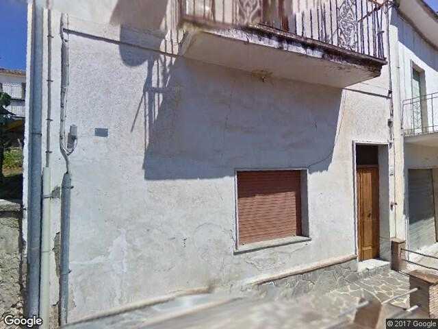 Google Street View Raviscanina (Campania) - Google Maps
