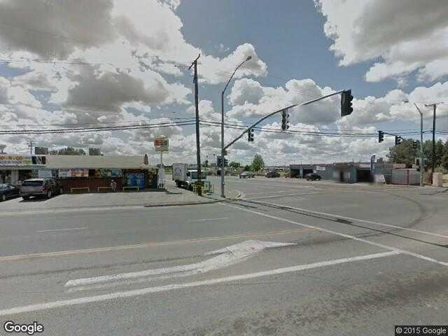 Street View image from Strathmore, California